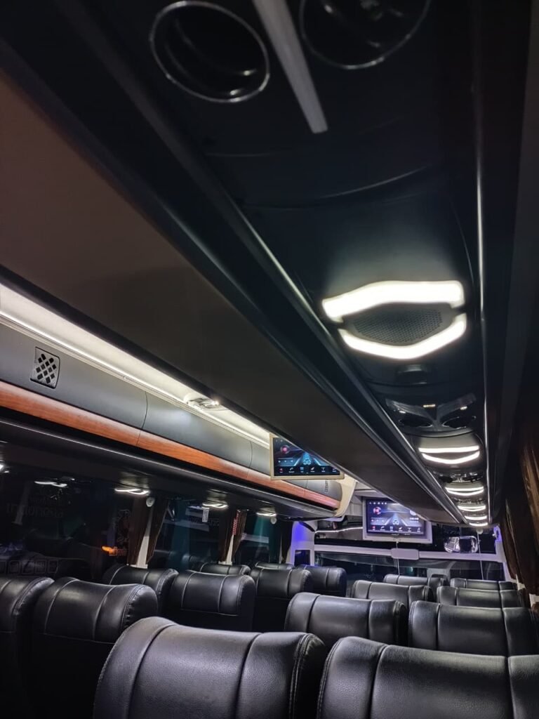 Medium Bus Hino GB 35 seat 4ce10ae5 3c2a 476b af13 d8664c115b96