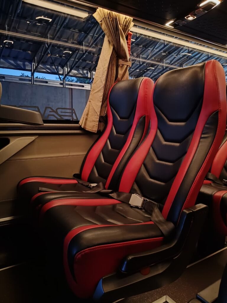 Medium Long Mercedes Benz OF 917 39 Seat a1835934 5122 4678 8b86 6c4c396ddc26